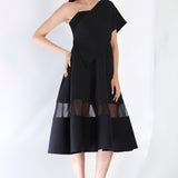 Hanna Khan in Alanna